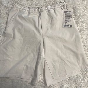 LULU LEMON PACE BREAKER SHORTS